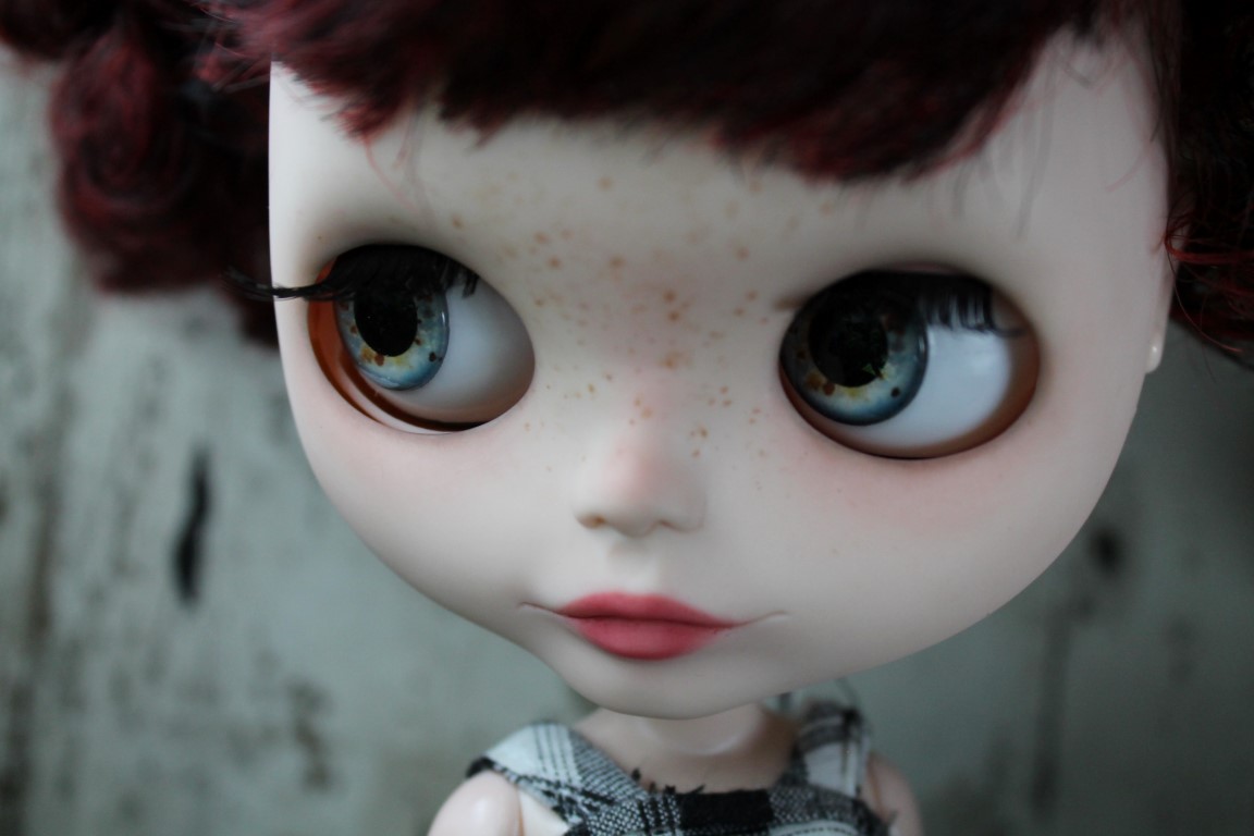 Rosalinda - custom blythe doll
