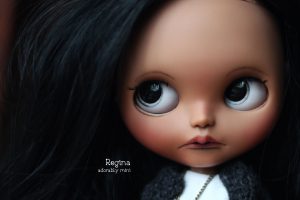 Blythe Doll - Reginas right facing eyes