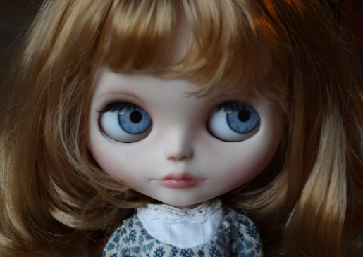 holly custom blythe doll