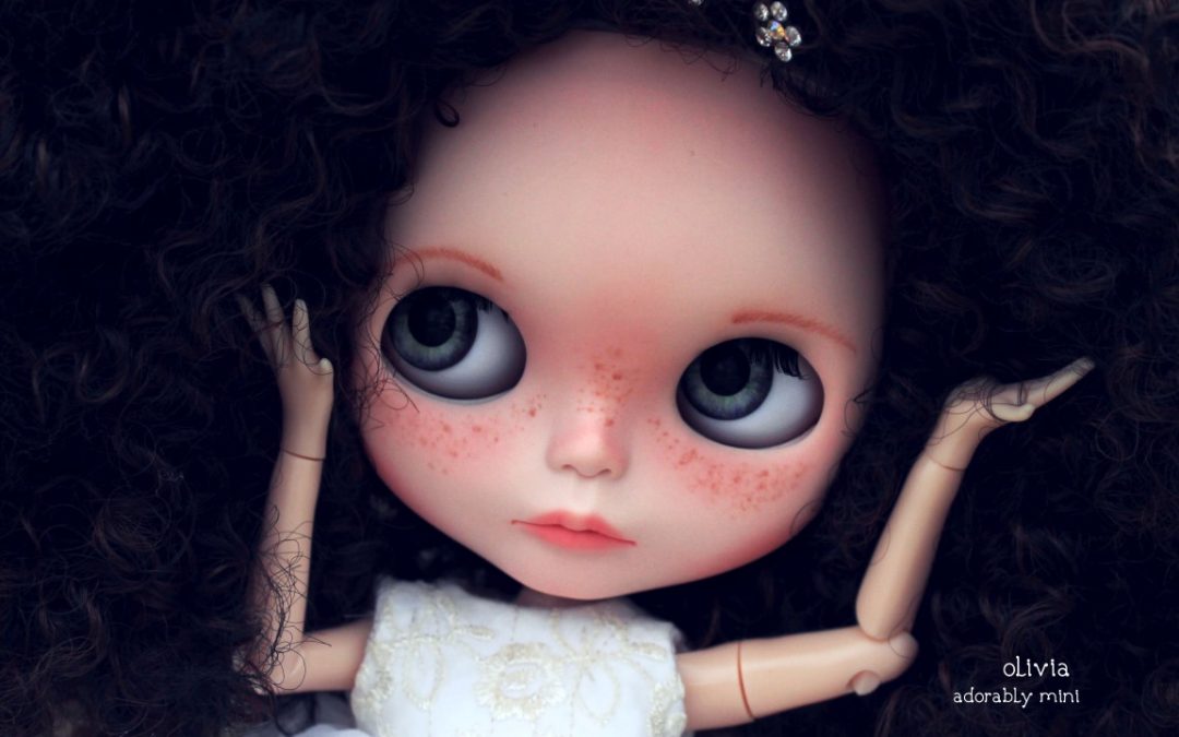 Custom Blythe Doll #20: Olivia